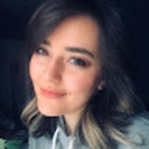 Meet your Posher, Cassandra